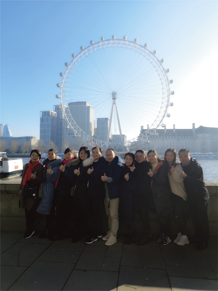 Ӣ�����֮��